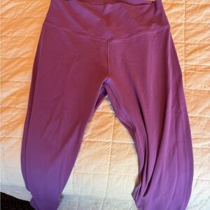 Vuori Alltheform bright violet legging